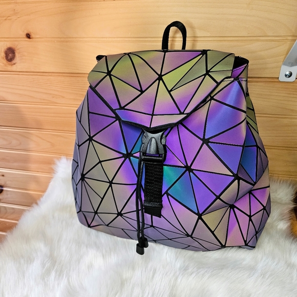 Irridescent backpack color changes in different lights & angles - Picture 2 of 6